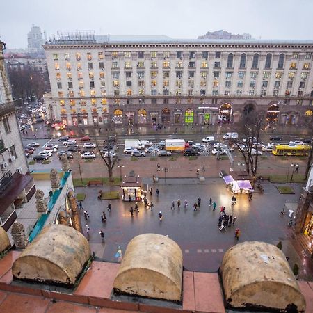 911 Apartments Khreshchatyk Kiev Exterior photo